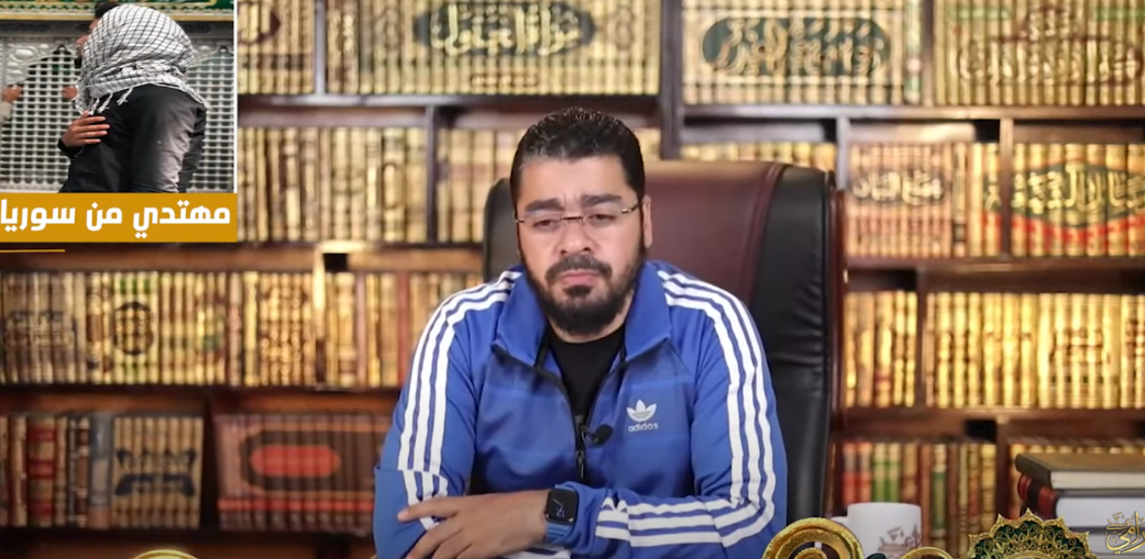  شيعي سوري يعلن هدايته مع رامي عيسى.. وهذه رسالته لأهله (فيديو) 