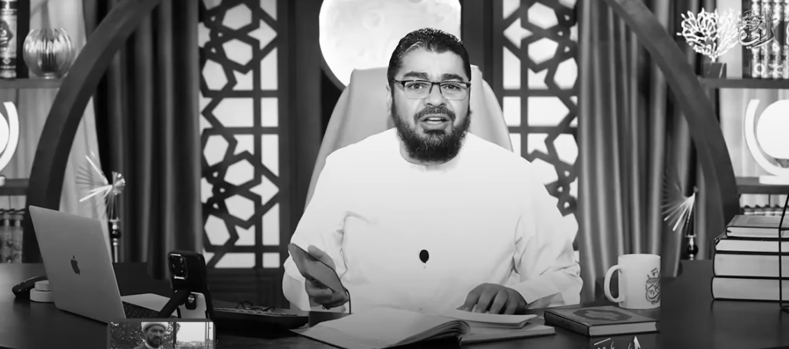 رامي عيسى يواجه معمّمًا شيعيًا بأسئلة قرآنية مباشرة… والمعمّم يتهرب ويغلق الهاتف