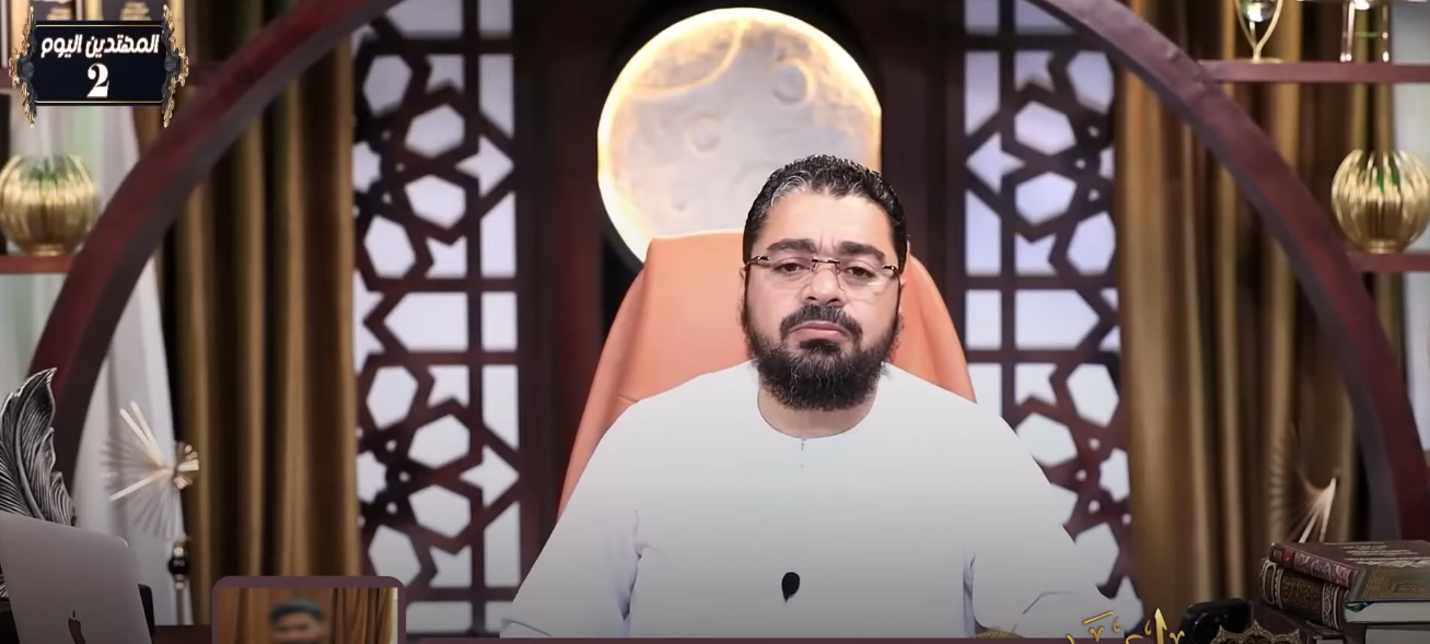 مهتدٍ عراقي يروي قصة هدايته على الهواء ويطرح تساؤلات قرآنية.. والدكتور رامي عيسى يرد بالتفسير والدعاء (فيديو)