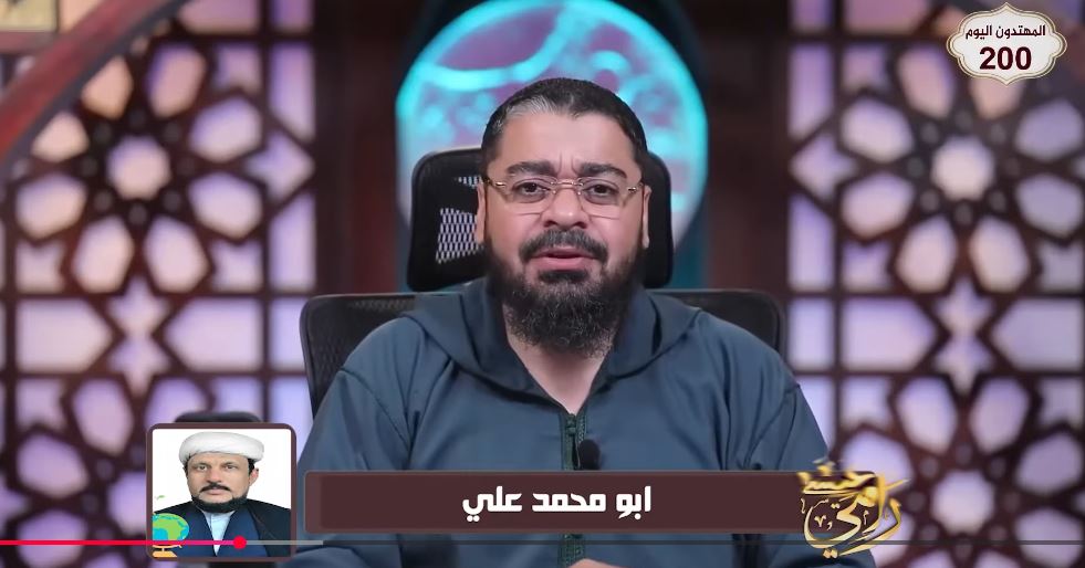 لماذا زوّج الإمام علي بن أبي طالب ابنته أم كلثوم لعمر بن الخطاب؟ رامي عيسى يسأل معمّمًا شيعيًا (فيديو)