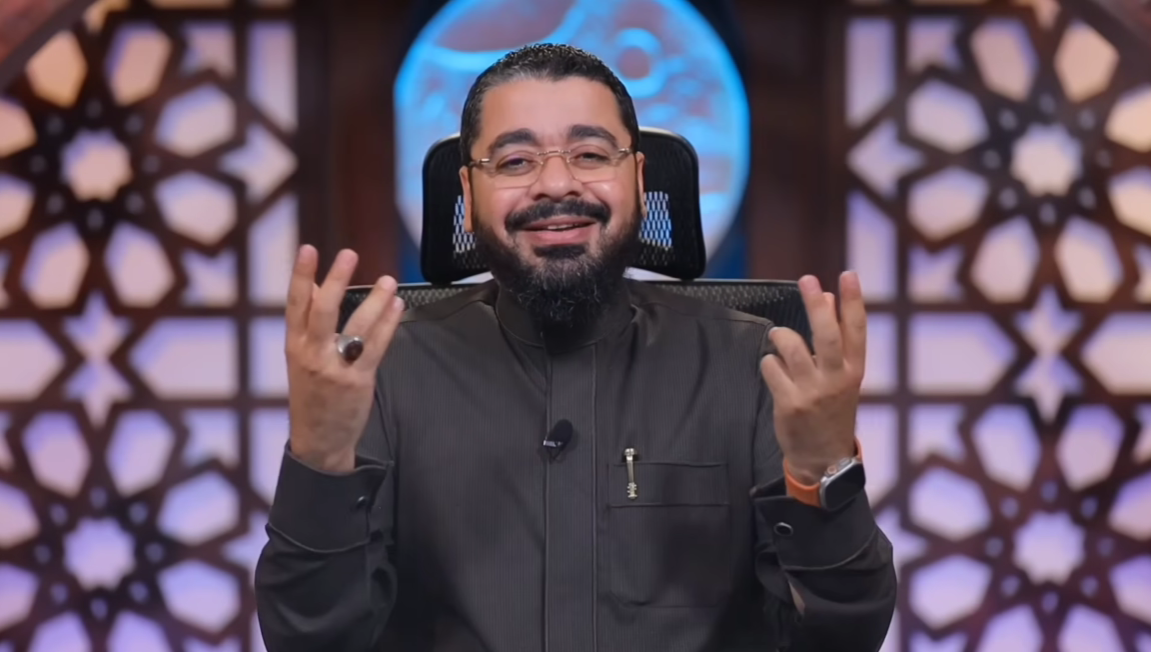 من هو الإمام محمد بن جرير الطبري؟ رامي عيسى يروي سيرة شيخ المفسرين وكواليس رحلته في طلب العلم