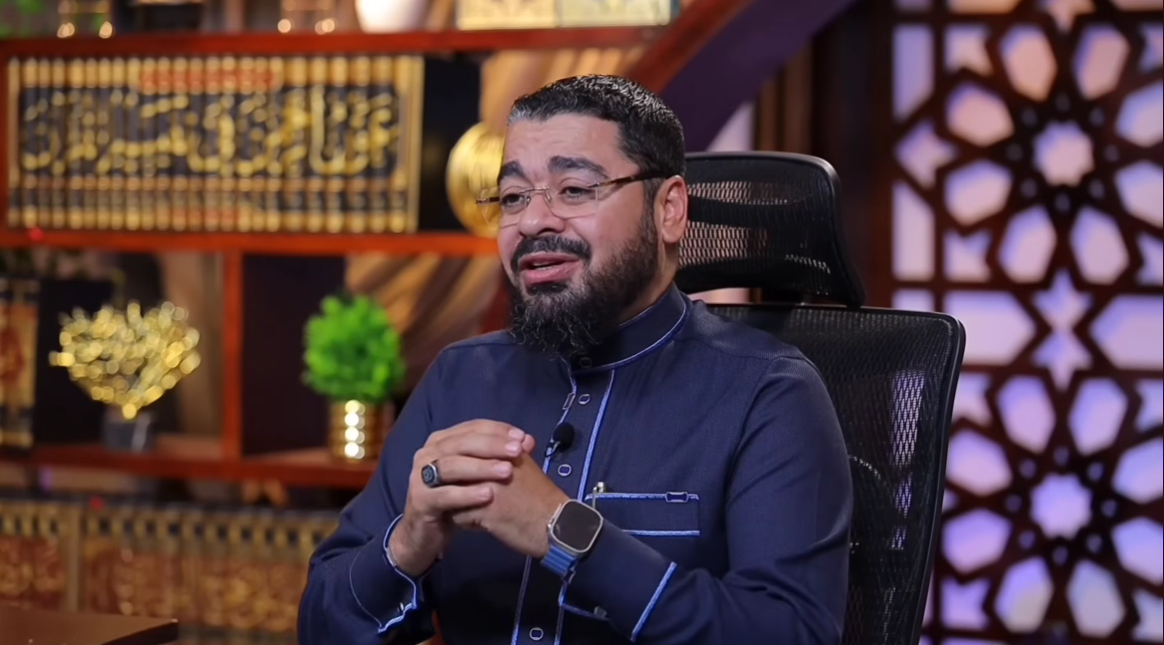 رامي عيسى يكشف.. كيف كان الإمام الدارمي يمازح تلاميذه.. ورحلته في مواجهة  المبتدعة (فيديو)